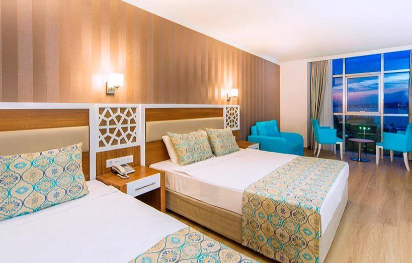 Lonicera World Hotel