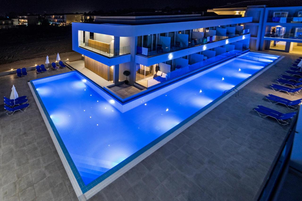 White Olive Premium Laganas