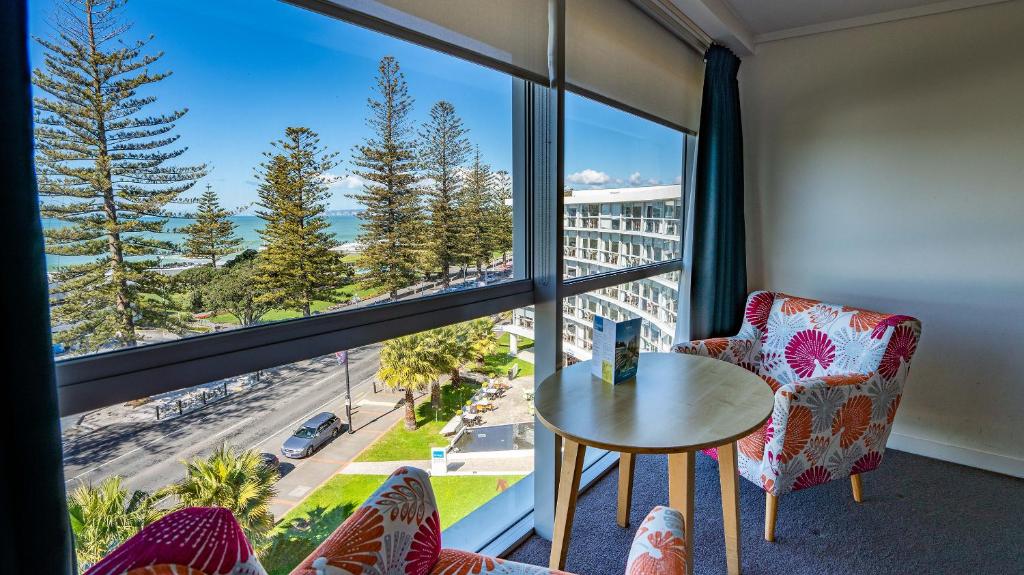 Thee- en koffiezetapparaat in alle kamers in het Scenic Hotel Te Pania