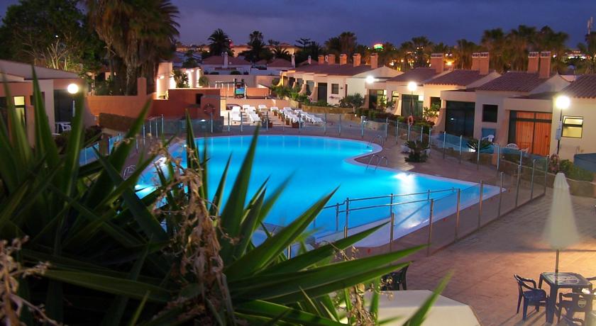 Zwembad van Bungalows Castillo Playa op Fuerteventura