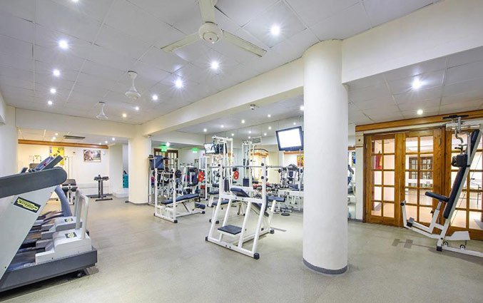 Fitnesszaal van Hotel Golden Bay Beach in Larnaca - Cyprus