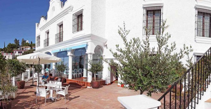 Terras van Hotel La Fonda in Andalusië