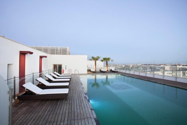 Zwembad bij Hilton Garden Inn Lecce