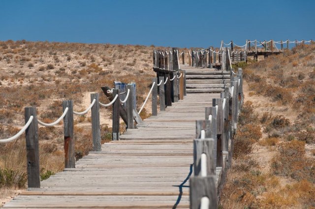 Entree naar het strand in Algarve