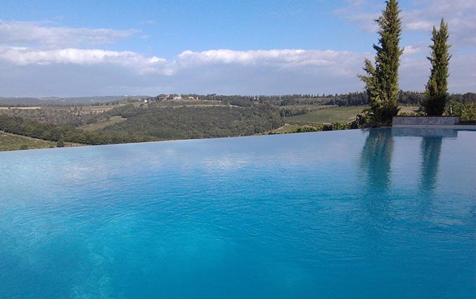 Zwembad van Bed and breakfast Poderi Arcangelo in Toscane