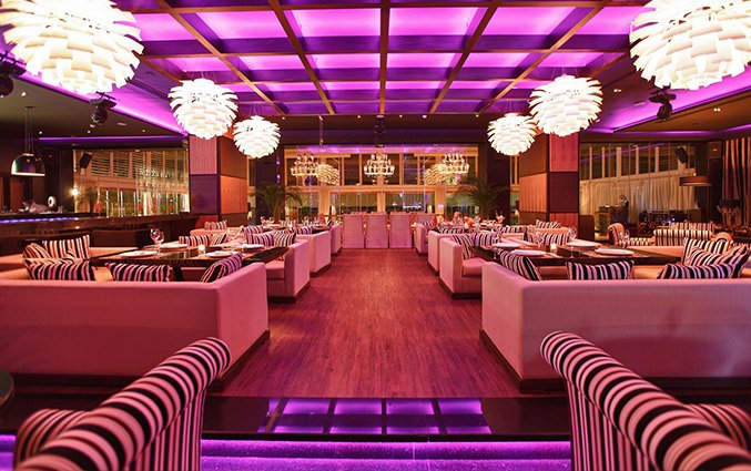 Bar van hotel Rixos Downtown Antlaya