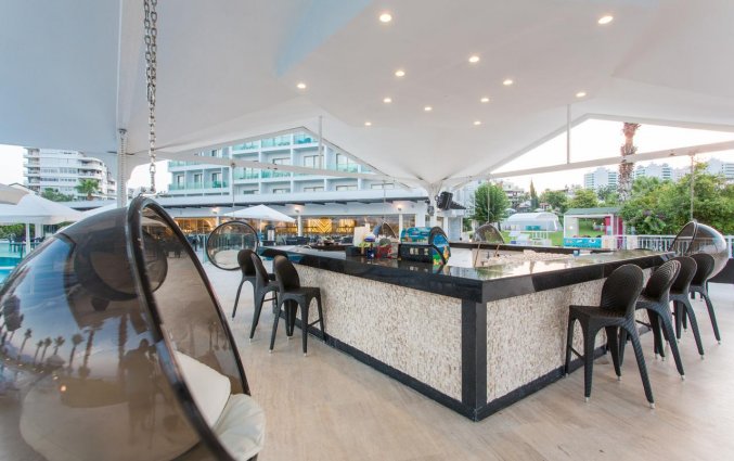 Bar van Hotel Club Falcon in Antalya