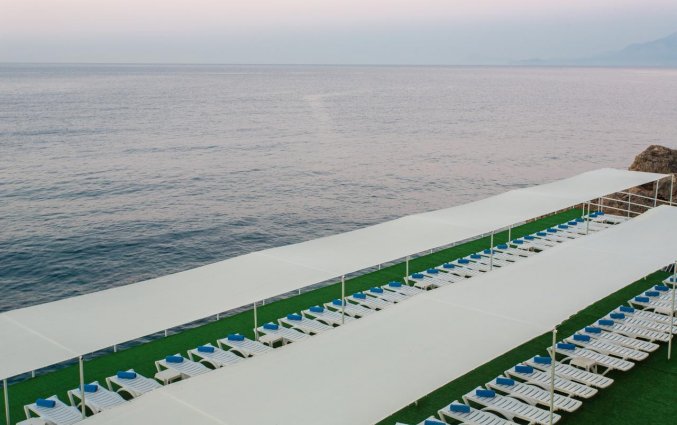 Eigen strand van Hotel Club Falcon in Antalya