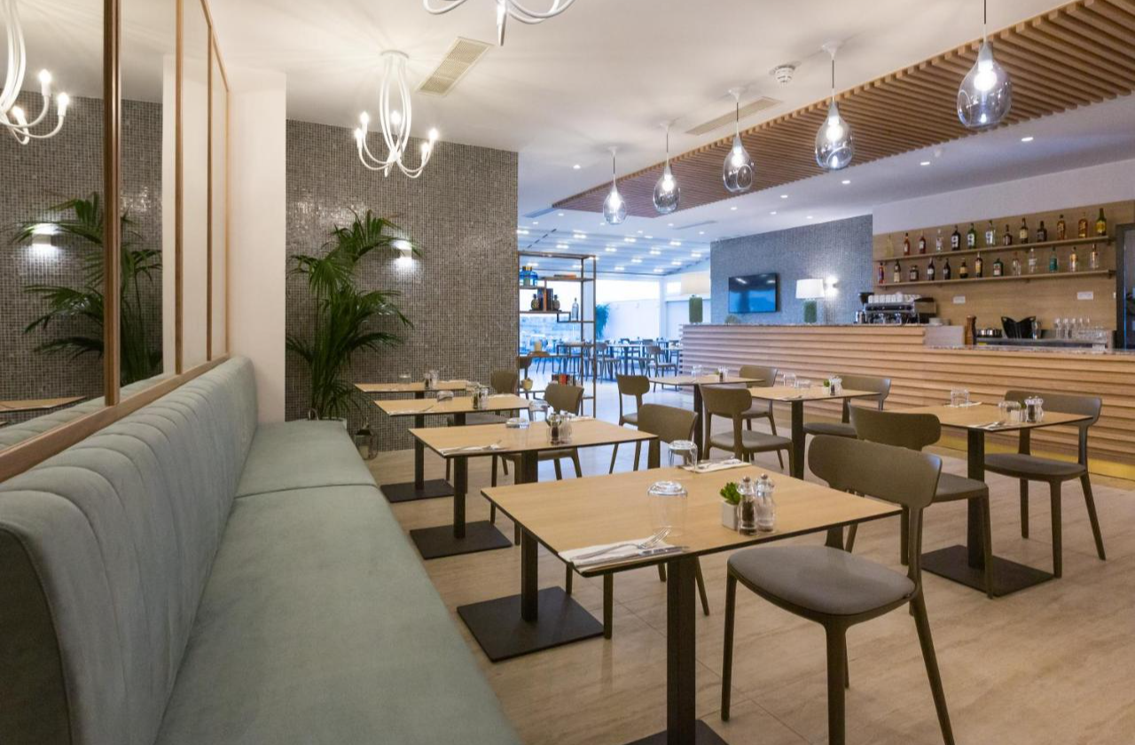 Restaurant en bar van Hotel & Suites 115 The Strand Malta