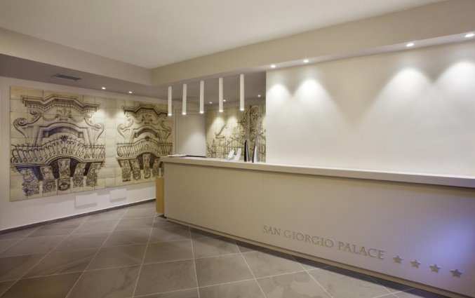 Receptie van Hotel San Giorgio Palace op Sicilië