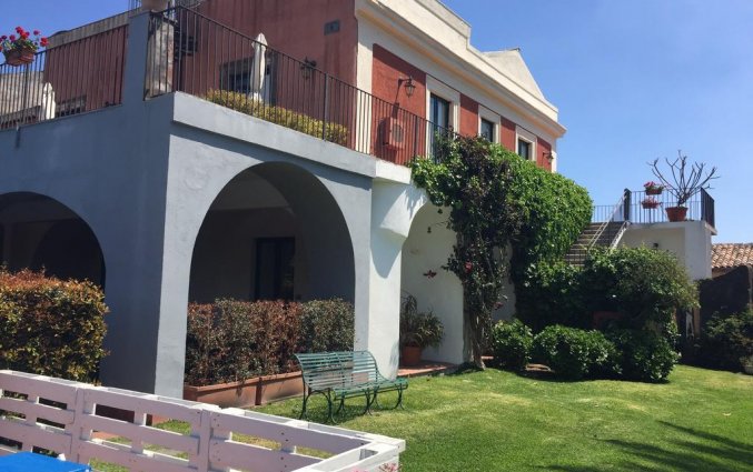 Gebouw van Hotel Etna op Sicilië