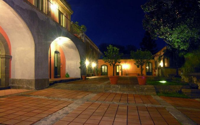 Ingang van Hotel Etna op Sicilië