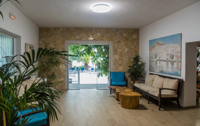 Lounge van Hotel Tagomago op Ibiza