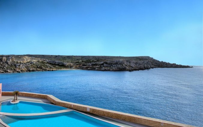 Zwembad van hotel Paradise Bay malta